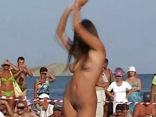Tiếng nhạc công viên sexy video