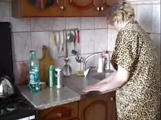 Tôi bắt đầu già, và trẻ chơi tiếng gợi cảm tình dục video trên đường phố