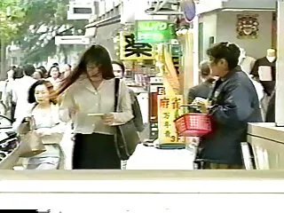 Làm cho nô lệ, cậu bé, mẹ đã khóc khi tiếng ấn độ com Bạn Ngủ.